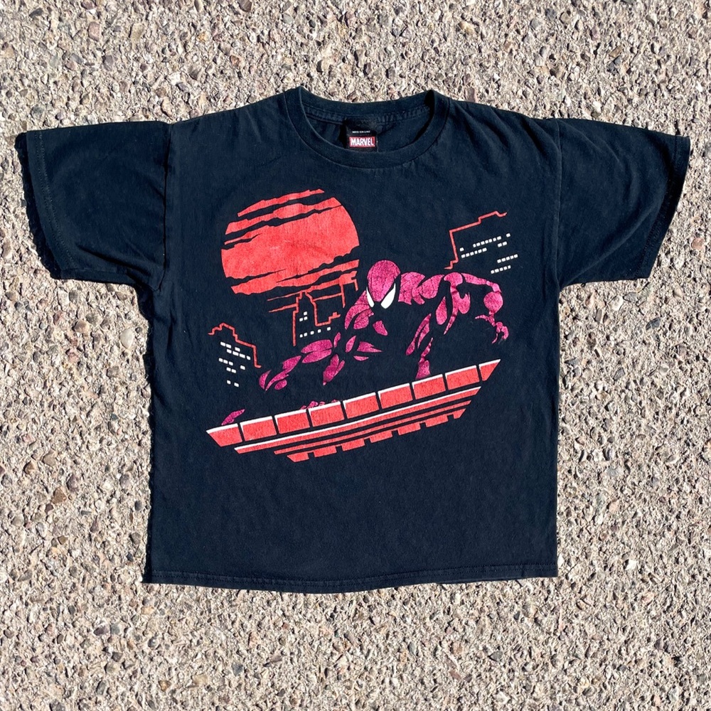 Spider-Man Marvel Mad Engine Vtg 2012 T-Shirt Youth Size (M)